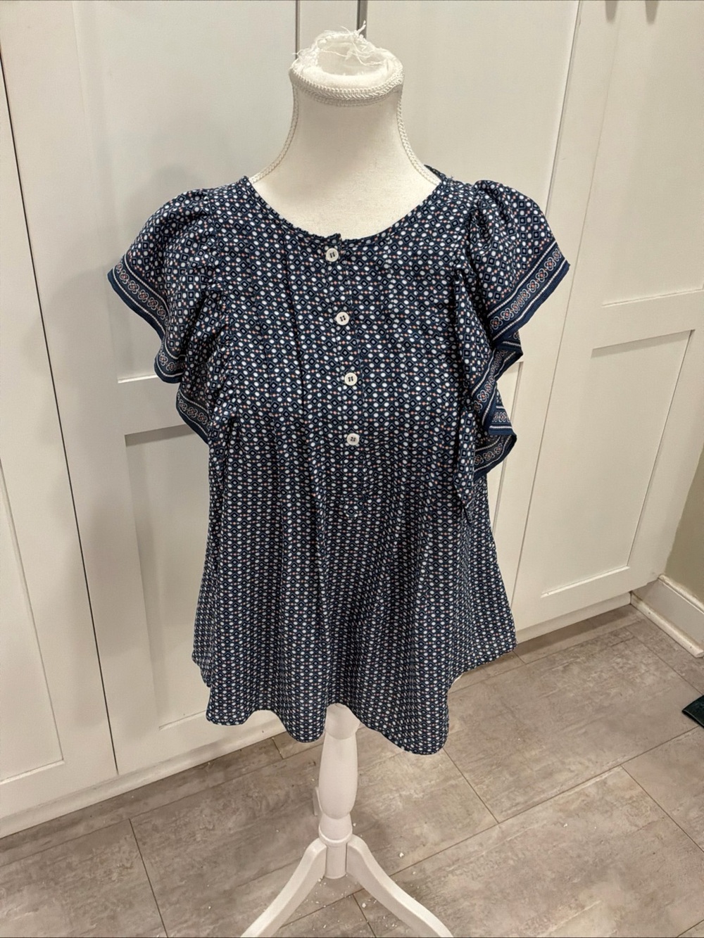 Max Studio Size XS Short Sleeve Print Flutter Sleeve Top Blue Boho